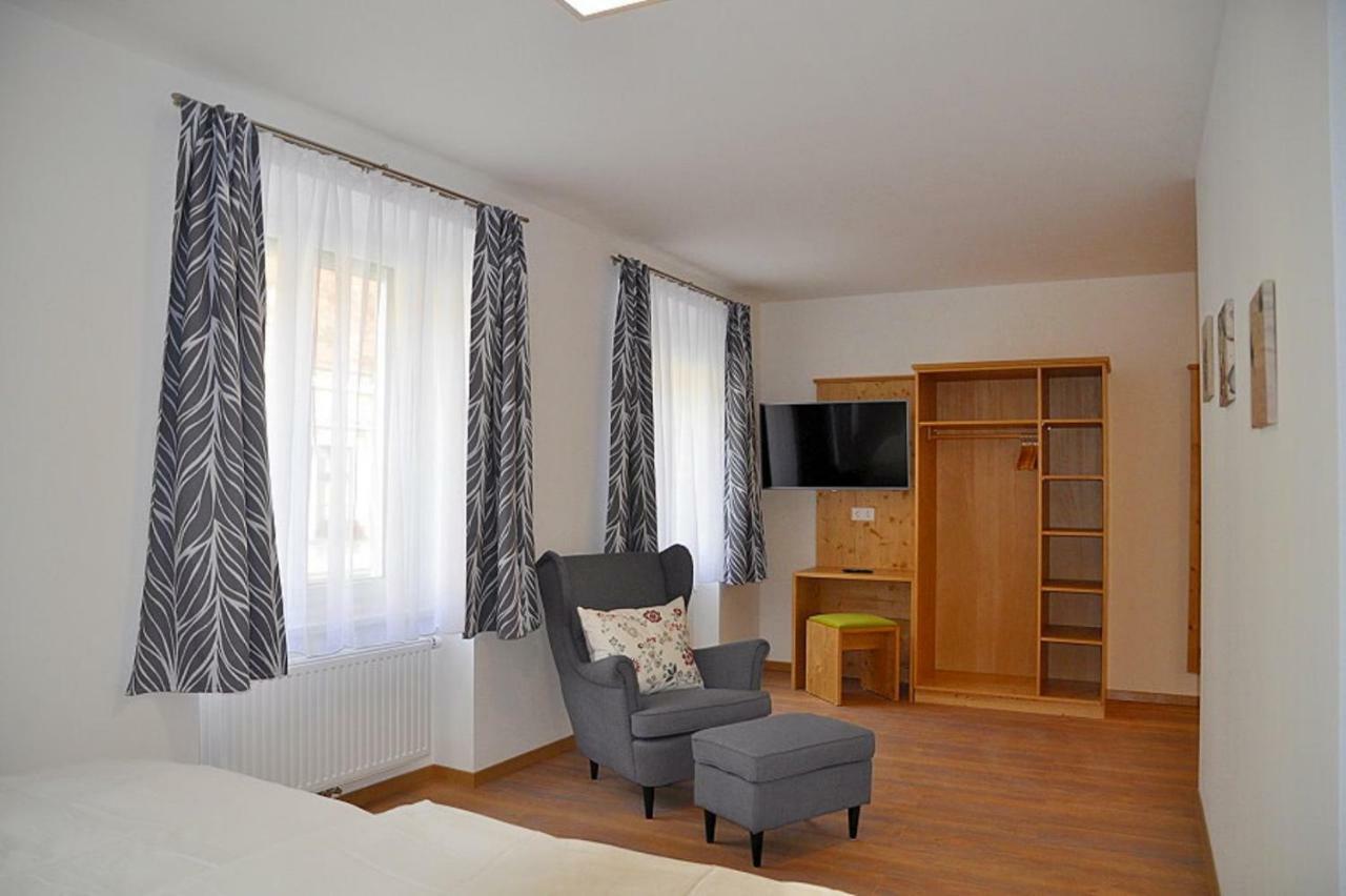 Bed Bike & Breakfast Bed and Breakfast Traismauer Buitenkant foto